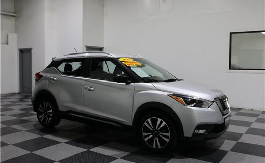 2019 Nissan Kicks S