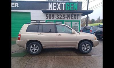2004 Toyota Highlander STD