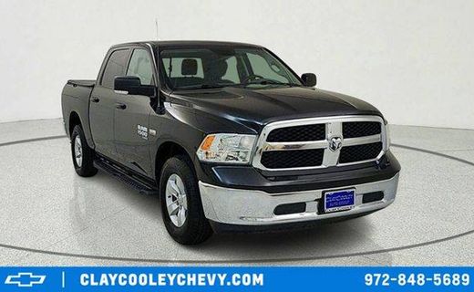 2019 Ram 1500 SLT