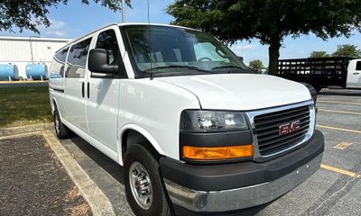 2025 GMC Savana LT EXT
