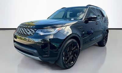 2024 Land Rover Discovery P300 S