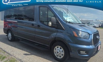 2025 Ford Transit Medium Roof