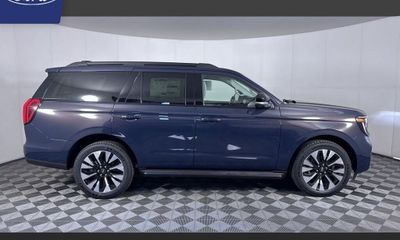 2027 Ford Expedition Platinum