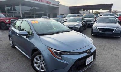 2020 Toyota Corolla LE
