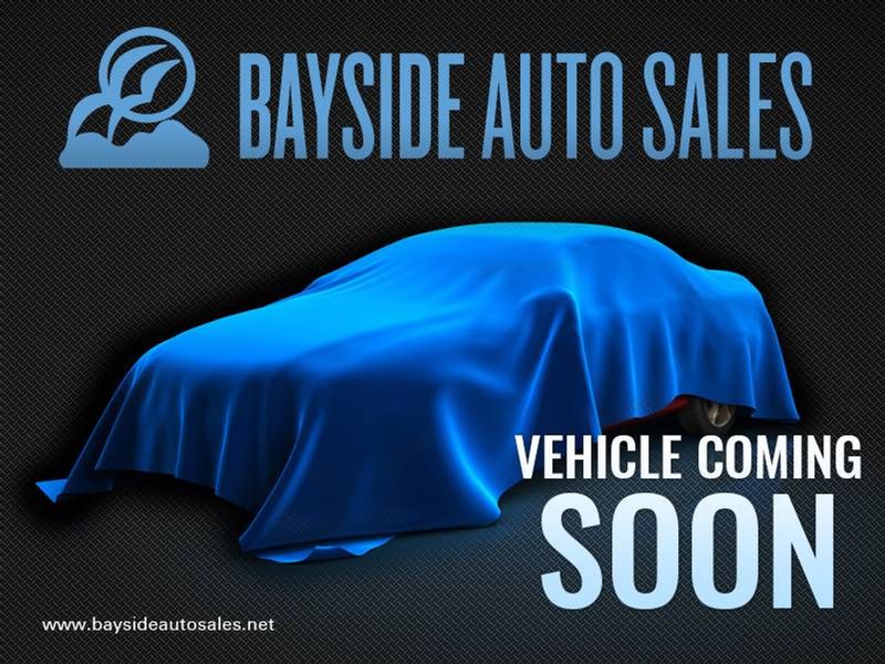 2012 Hyundai Santa Fe — a typically priced live listing