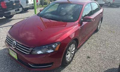 2015 Volkswagen Passat S