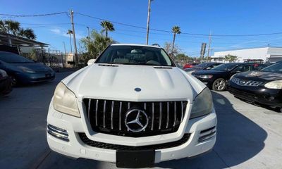 2010 Mercedes-Benz GL-Class GL550 4 Matic