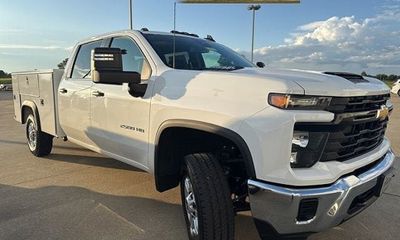 2025 Chevrolet Silverado HD Work Truck