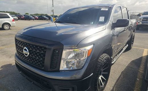 2017 Nissan Titan S