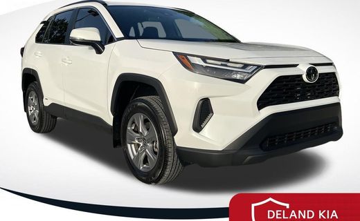 2025 Toyota RAV4 XLE
