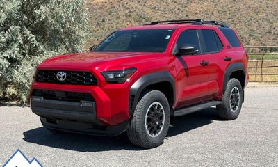 2025 Toyota 4Runner SR5
