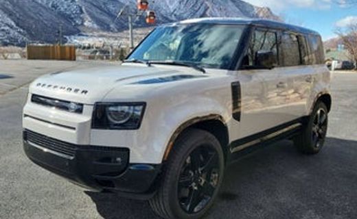 2026 Land Rover Defender 110 SE