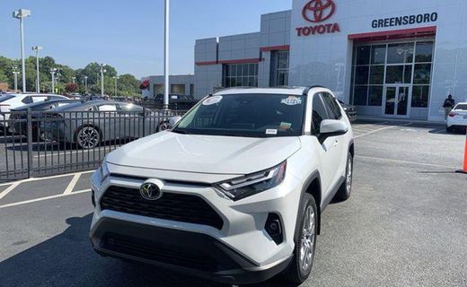 2024 Toyota RAV4 XLE Premium