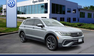 2023 Volkswagen Tiguan 4Motion SE