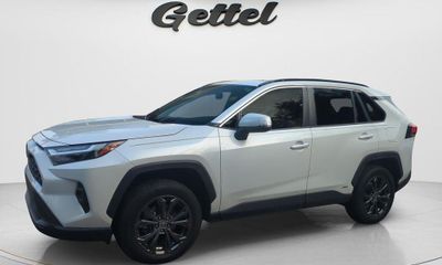 2023 Toyota RAV4 XLE Premium