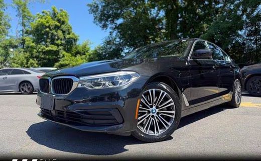 2019 BMW 530E