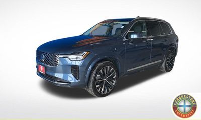 2025 Volvo XC90 Plus