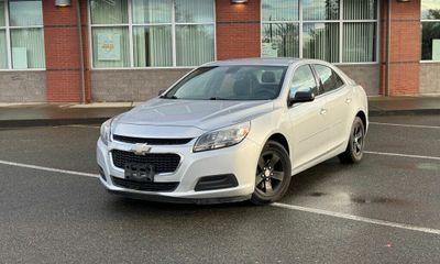 2015 Chevrolet Malibu LS 1LS