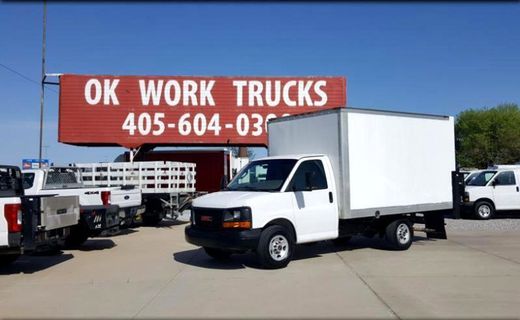2017 GMC Savana 3500 139 Cutaway