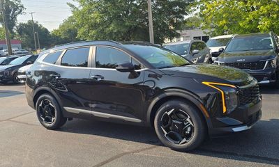 2027 Kia Sportage EX