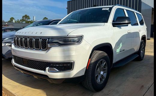 2023 Jeep Wagoneer Base