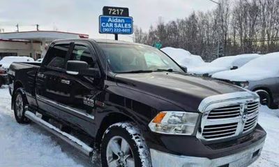 2016 Ram 1500 SLT
