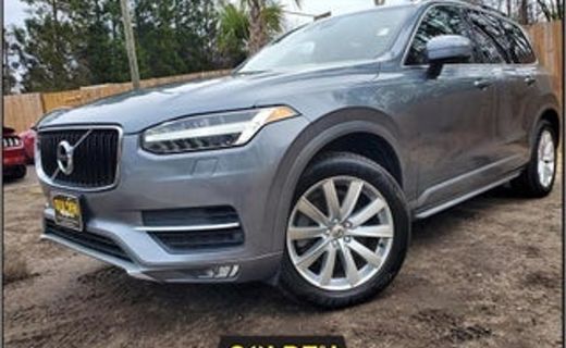 2020 Volvo XC90 Momentum