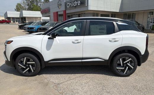 2026 Nissan Kicks MPV SV