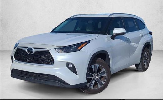 2024 Toyota Highlander XLE