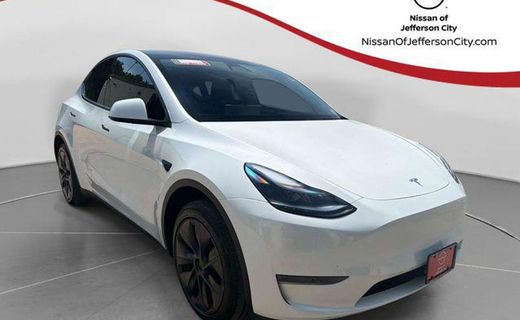 2025 Tesla Model Y Long Range
