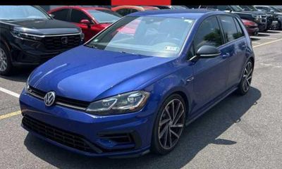 2019 Volkswagen Golf R Base