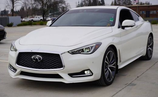 2022 Infiniti Q60 Luxe