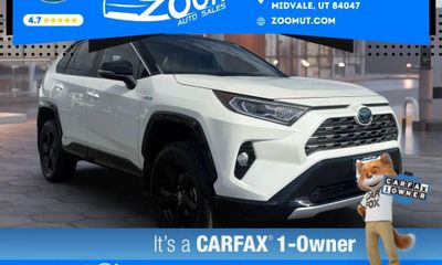 2020 Toyota RAV4 XSE HV
