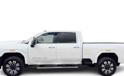2025 GMC Sierra HD Denali