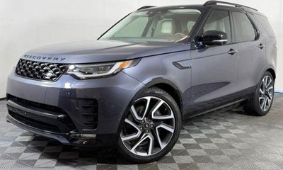 2025 Land Rover Discovery P360 Dynamic SE