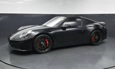 2025 Porsche 911 Targa 4 GTS