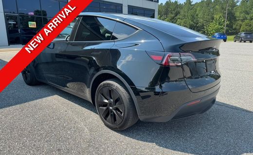 2025 Tesla Model Y Long Range