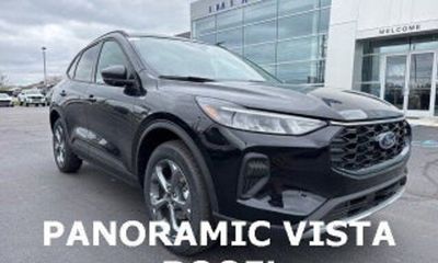 2023 Ford Escape ST Line Select