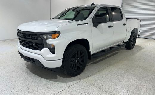 2026 Chevrolet Silverado Custom