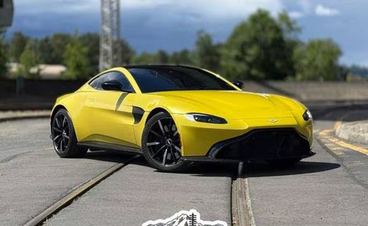 2020 Aston Martin Vantage