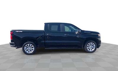 2020 Chevrolet Silverado Custom