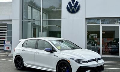 2023 Volkswagen Golf R 20TH Anniversary Edition