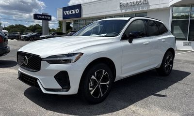 2026 Volvo XC60 Core