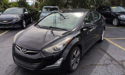 2014 Hyundai Elantra GLS Middle