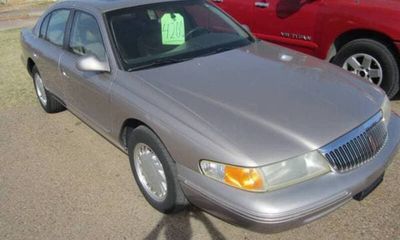 1995 Lincoln Continental Executive