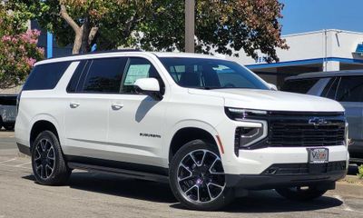 2026 Chevrolet Suburban RST