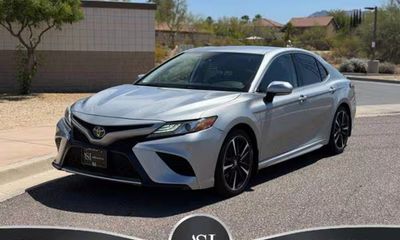 2019 Toyota Camry XSE