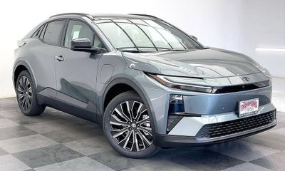 2026 Toyota C-HR SE