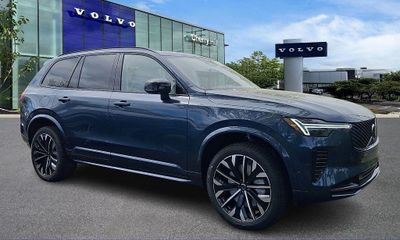 2026 Volvo XC90 Ultra Dark