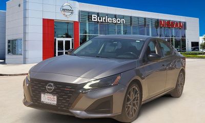 2023 Nissan Altima SR